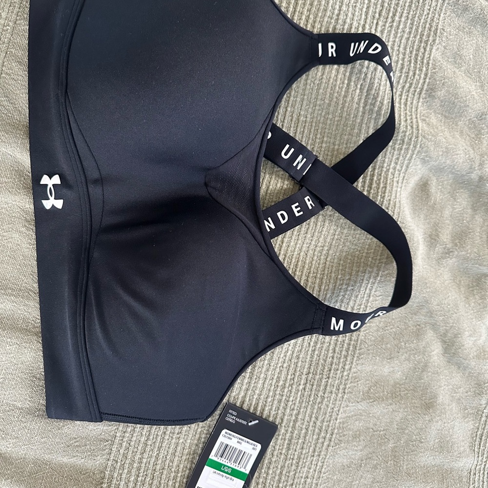 Under Armour Women's Black Crossback Sports Bra